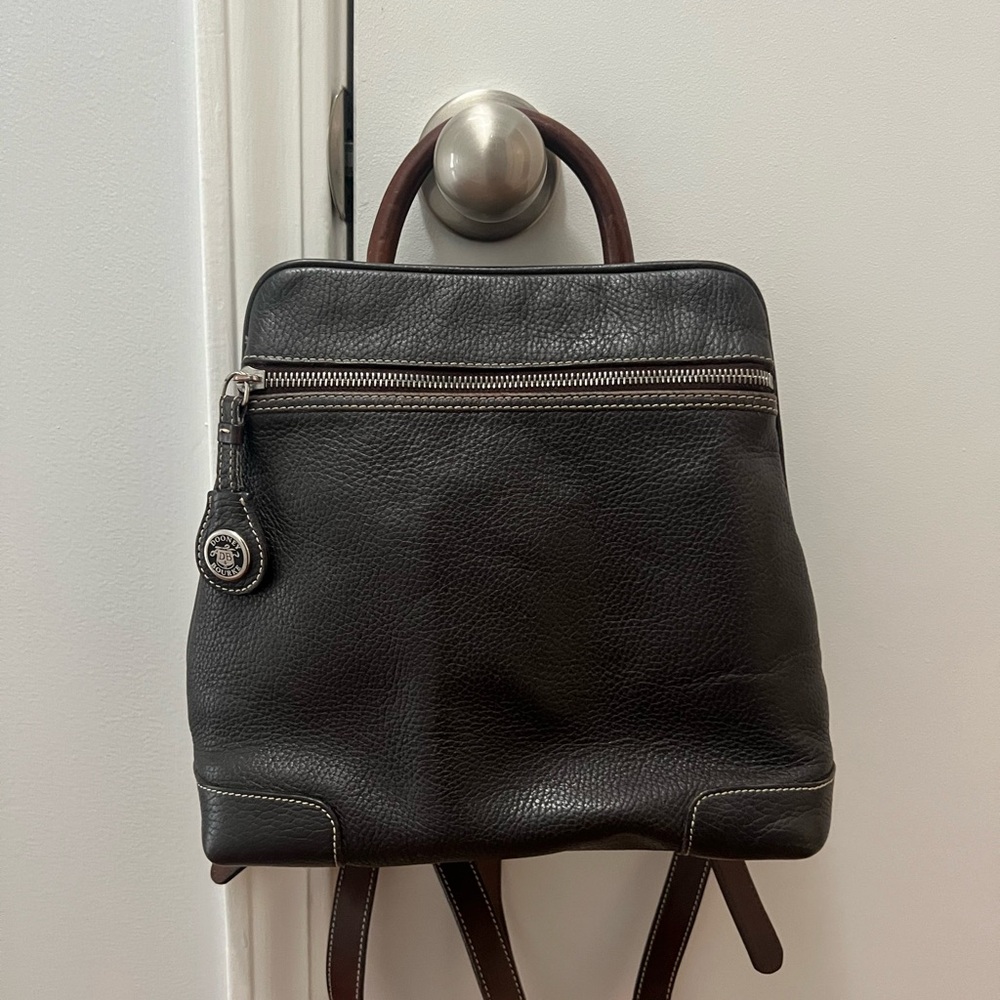 Dooney & Bourke Womens Leather Backpack